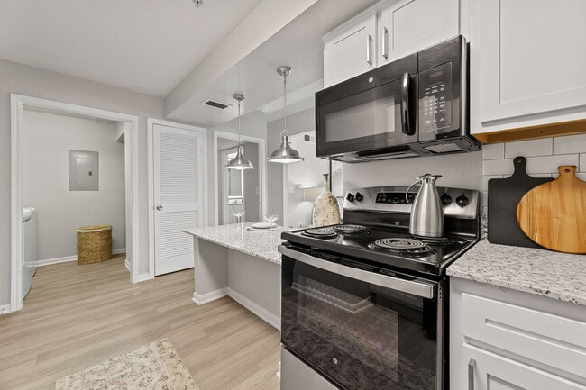 4BD, 4BA - 1443SF - Kitchen