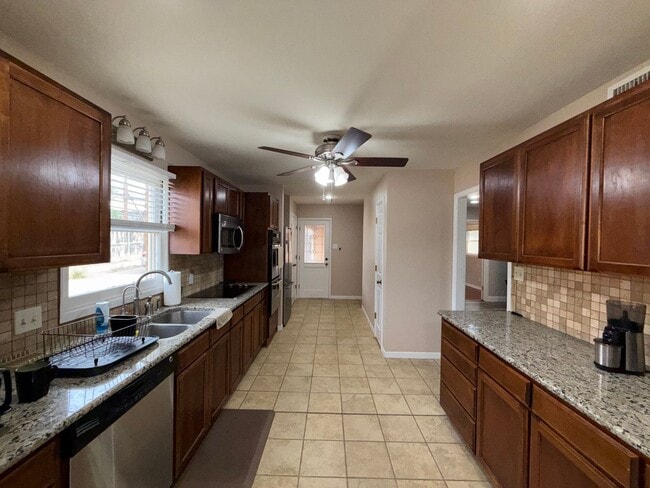 Photo - Spacious 3 Bedroom 2 Bath home COMING SOON!