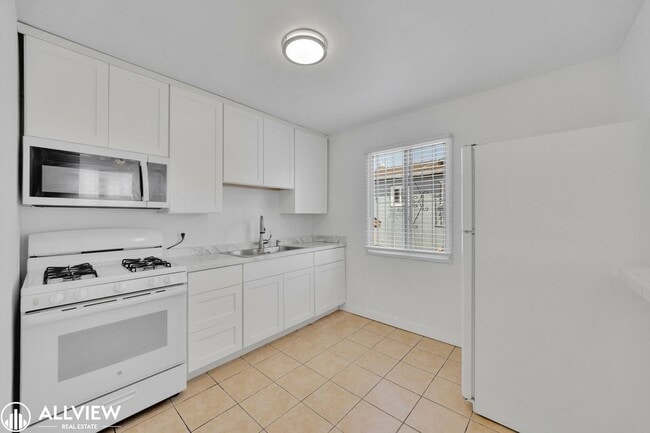 Photo - 3969 B St Unit 3967