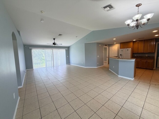 Photo - 2910 56th St W