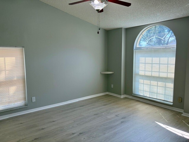 Bonus room - 4710 Lighterwood Way