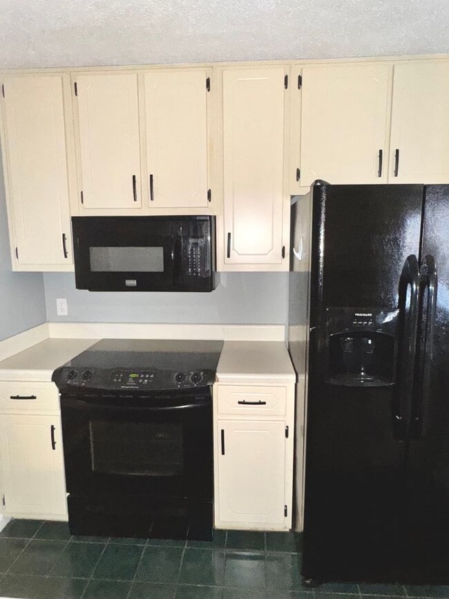 Photo - 104 Pineridge Dr