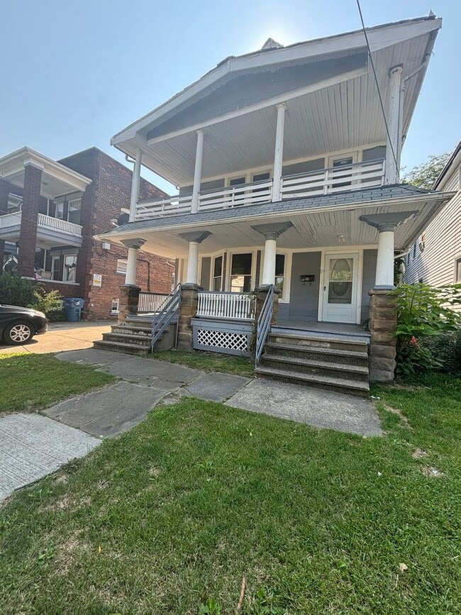 Building Photo - 98th,W.2044 Unit Down Rental