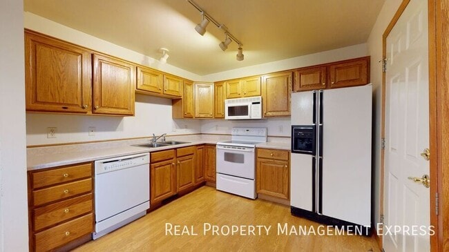 Photo - 2 Bed 1 Bath Twin Home