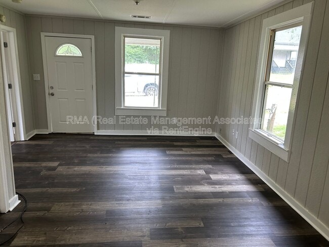 Photo - 32A Plum St