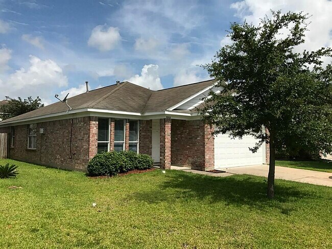 Photo - 3203 Barkers Crossing Ave