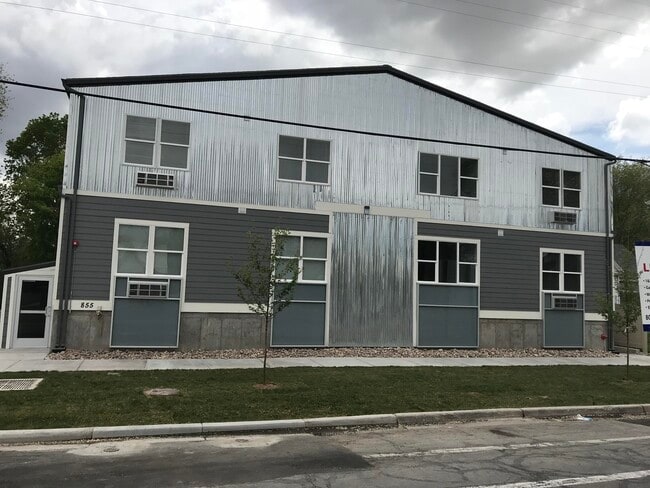 Photo - 8th & 8th Apartments