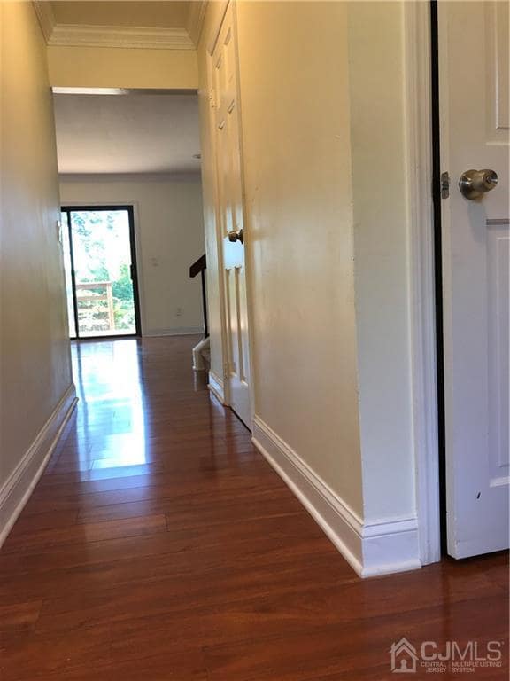 Photo - 10 Dogwood Dr