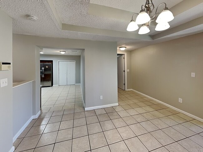 Photo - 1111 North St