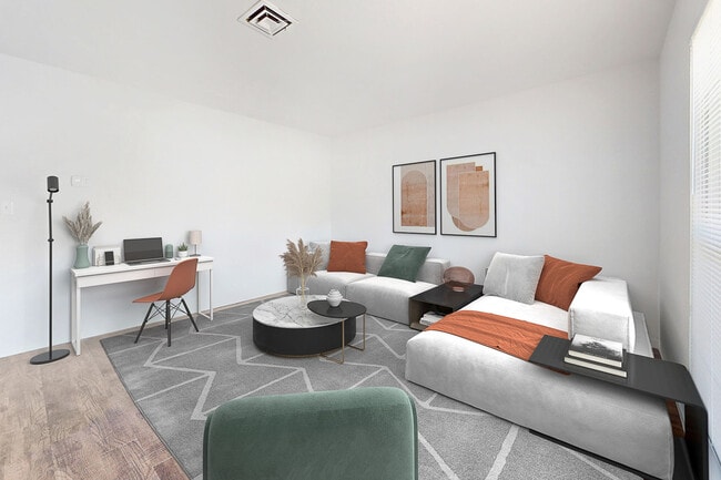 Photo - Windsor Court