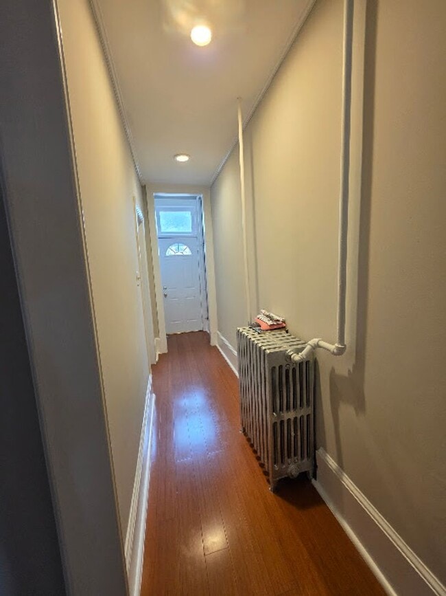 Photo - 239 K St NE