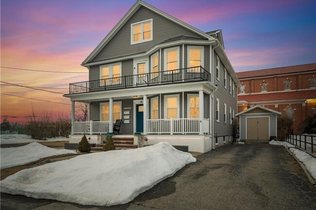 Photo - 15 Vallone Rd Unit Until 2