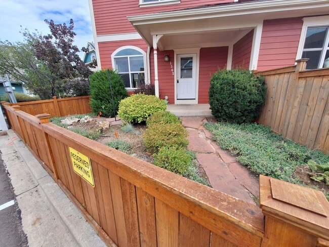 Photo - 1363 Lindenwood Grove