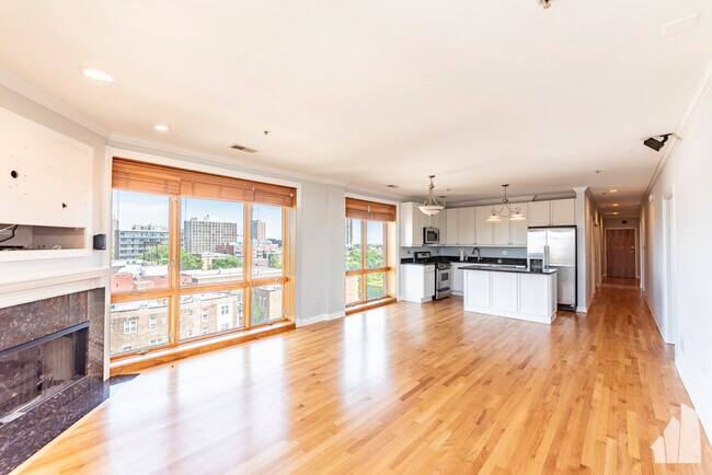 Photo - 1444 N Orleans St Unidad 008A