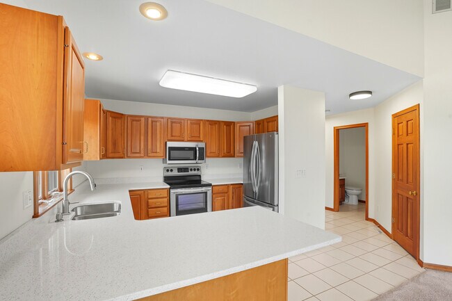 Photo - 10 Redtail Ct