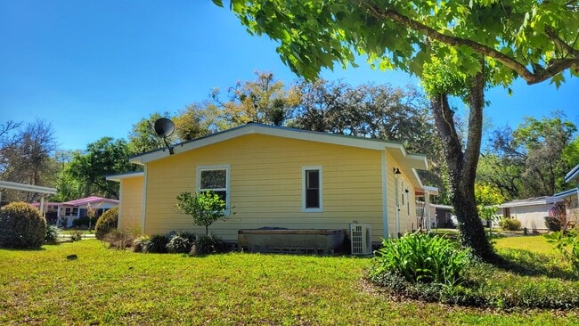 Photo - 523 Leaf Cir