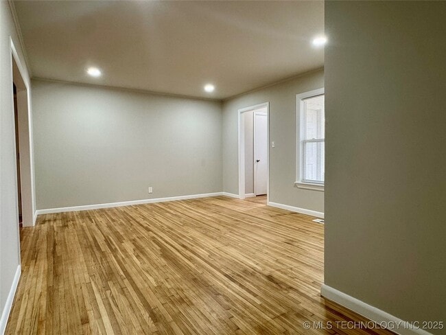 Photo - 5308 S Madison Ave