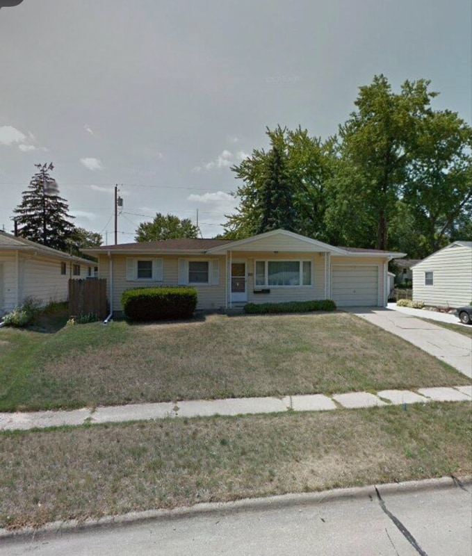 Photo - 801 36th St SE