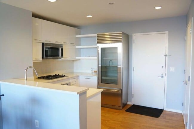 Building Photo - 2 bedroom in New York NY 10036 Unit 6E