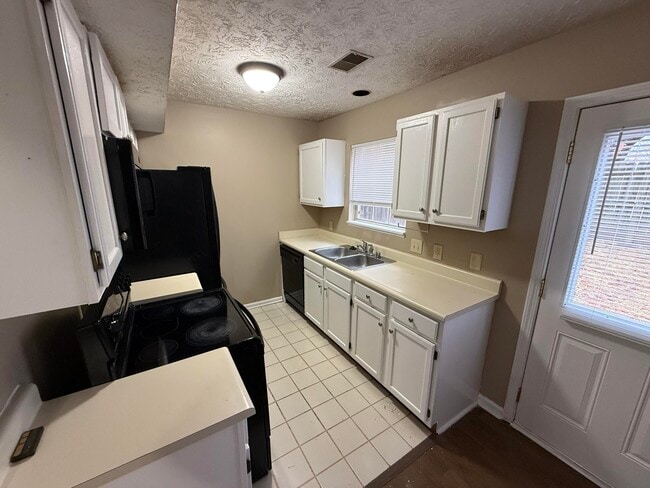 Photo - 788 Orlean Cir