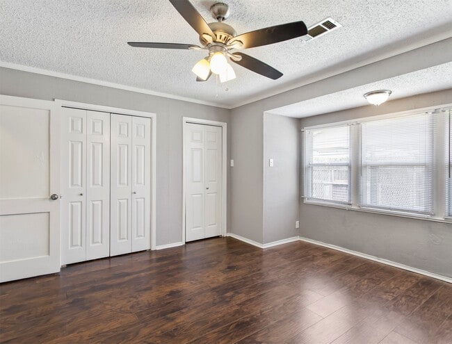 Photo - 1929 Magnolia Dr