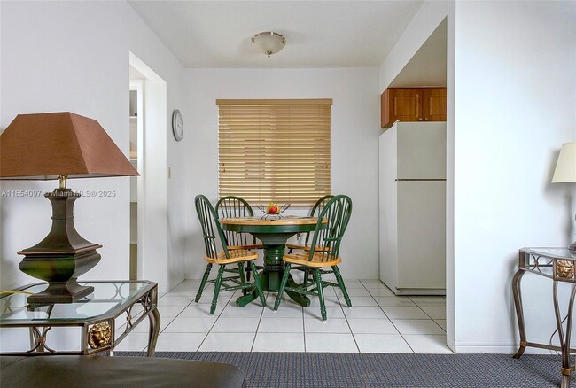 Photo - 1748 Rodman St Unit 117