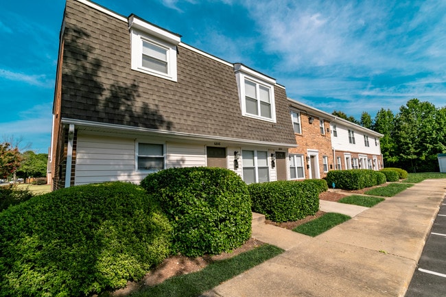 Churchland Square Apartments