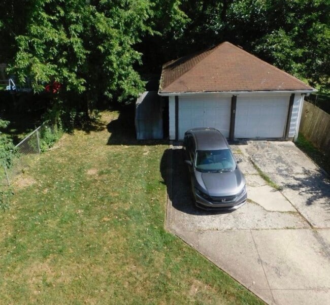 Photo - 4370 St Lawrence Ave