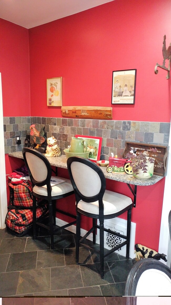 Photo - 83 Vernon St