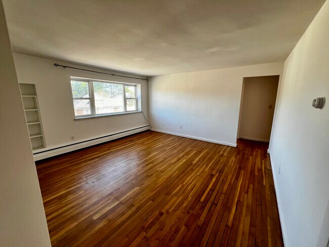 Photo - 671 River St Unit 1L