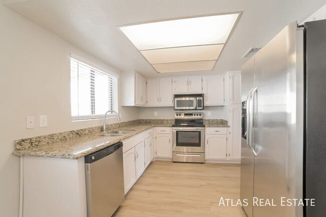 5006 W Torrey Pines Cir
