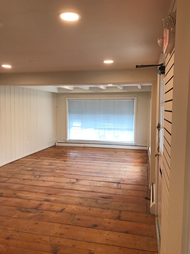 Interior View. - 12 Stockton Avenue