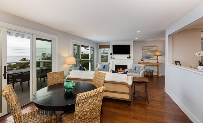 Photo - 2430 Whitney Ave