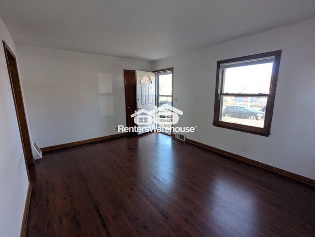 Photo - 5820 43rd Ave S