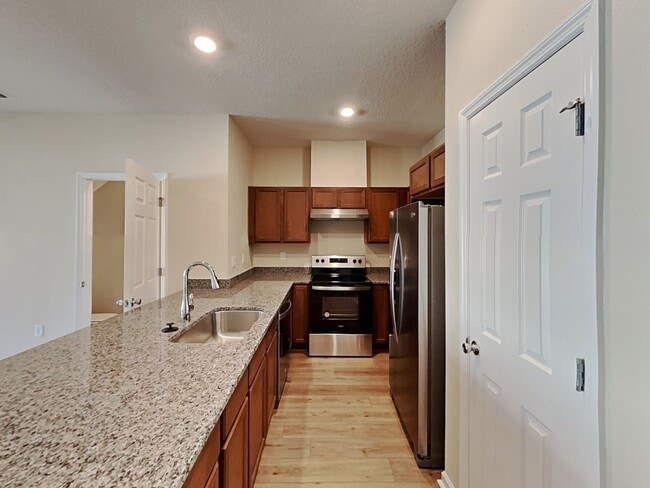 Photo - 144 Great Star Ct