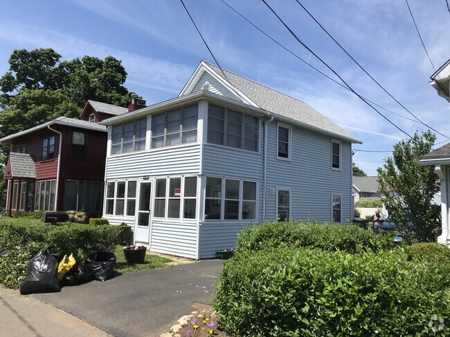 Building Photo - 36 Cocheco Ave Rental