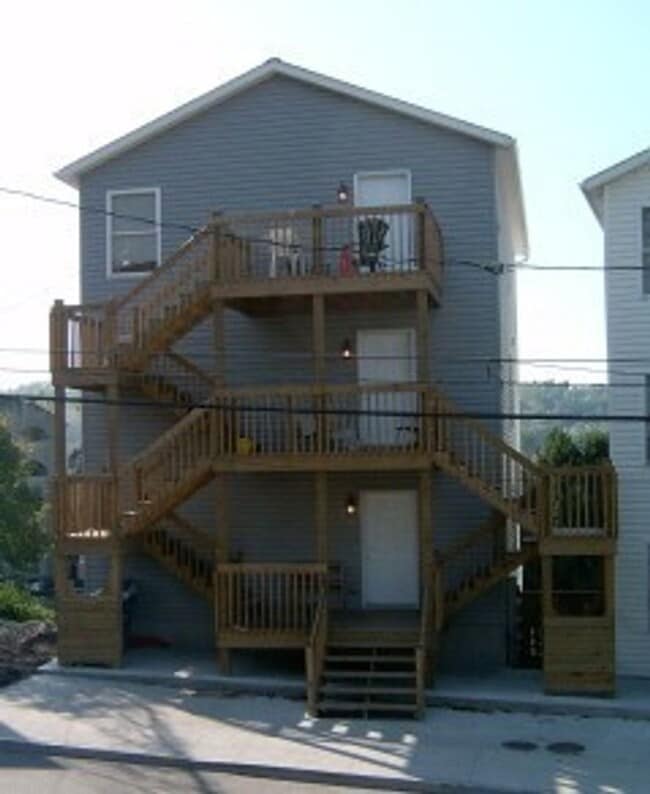 Building Photo - 336 Willey St Unit 336A Willey