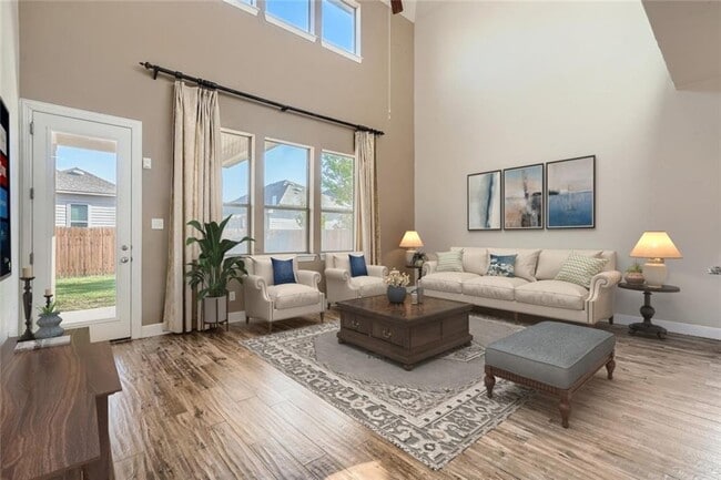 Photo - 908 Hartman Dr