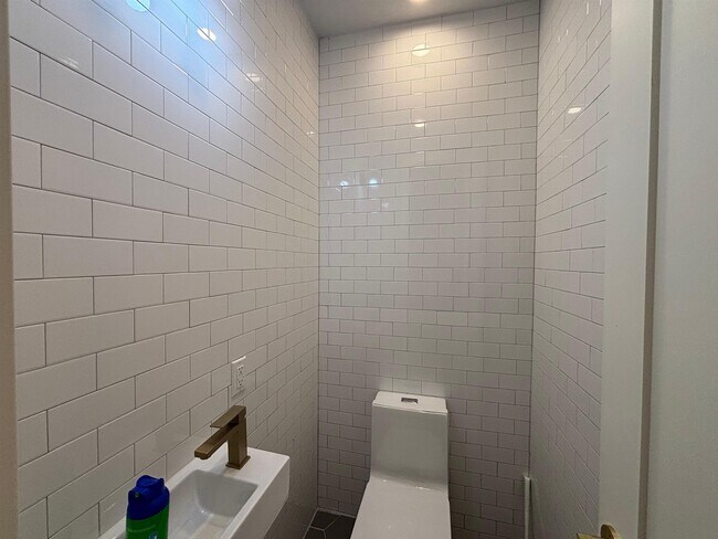 Photo - 50 Grace St Unit 1L