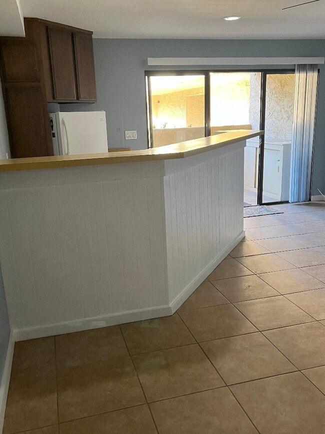 Building Photo - 5300 E Waverly Dr Unit N5110 Rental