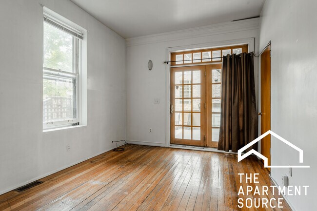 Photo - 2334 N Wayne Ave Unit 1R