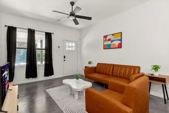 1835 Dawson St Unit 102