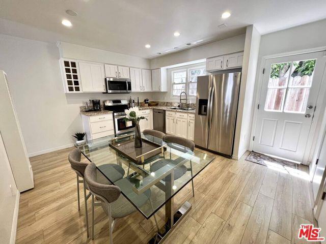 Photo - 422 Pacific St