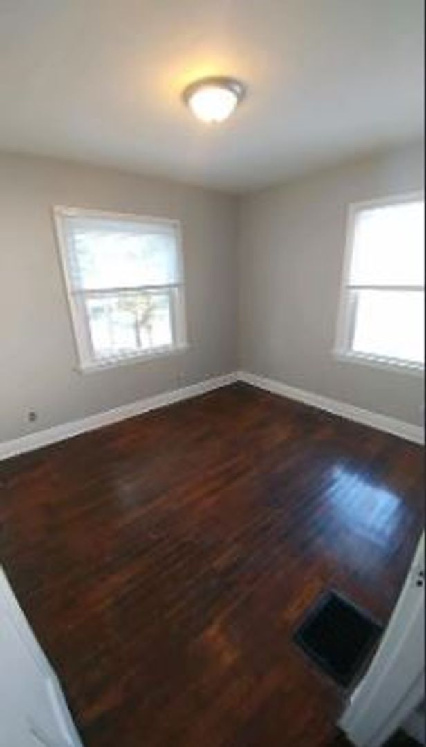 Photo - 119 Bermuda Ave