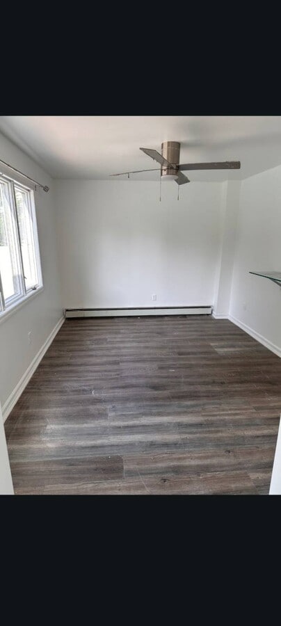 Photo - 1250 Oakfield Ave