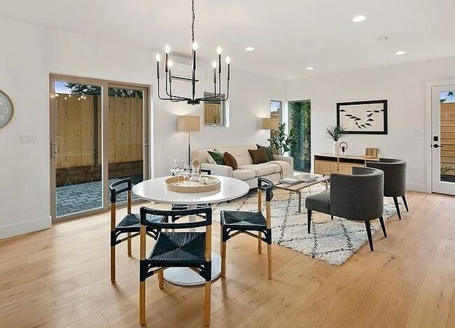 Photo - Modern 2-Bedroom Home in Maple Leaf!