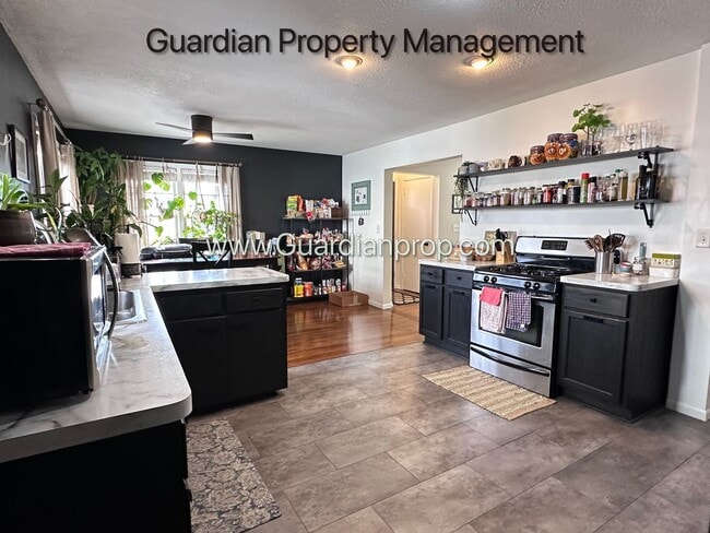 Photo - St Louis Park Single Family Home, Fenced In yard, Washer/Dryer, Fenced 1 Car Garage