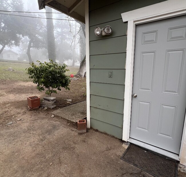 Photo - 345 Sky Oaks Dr