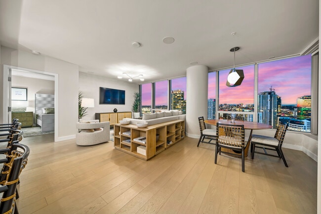 Building Photo - 888 W E St Unit 3006