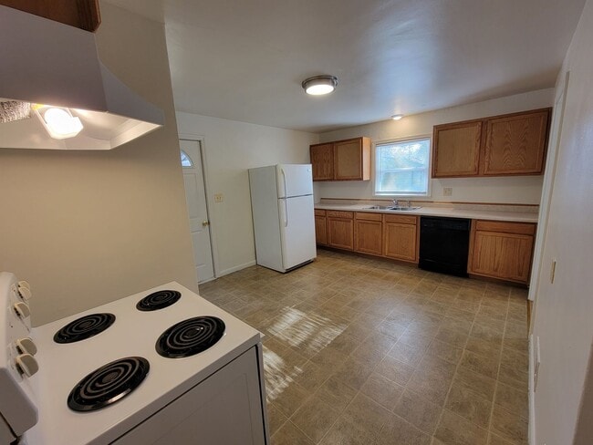 Photo - 1511 10th Ave